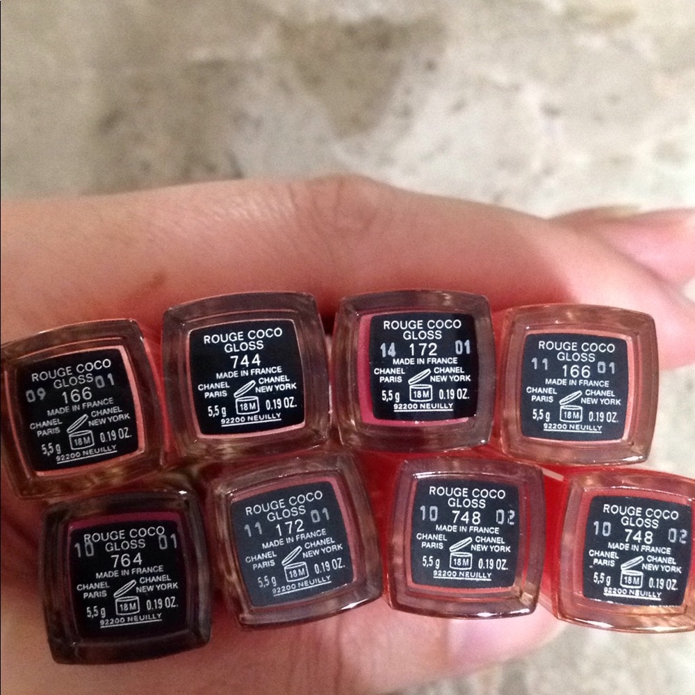 Sold separately Chanel lip bundle- rare authentic - Picture 5 of 11